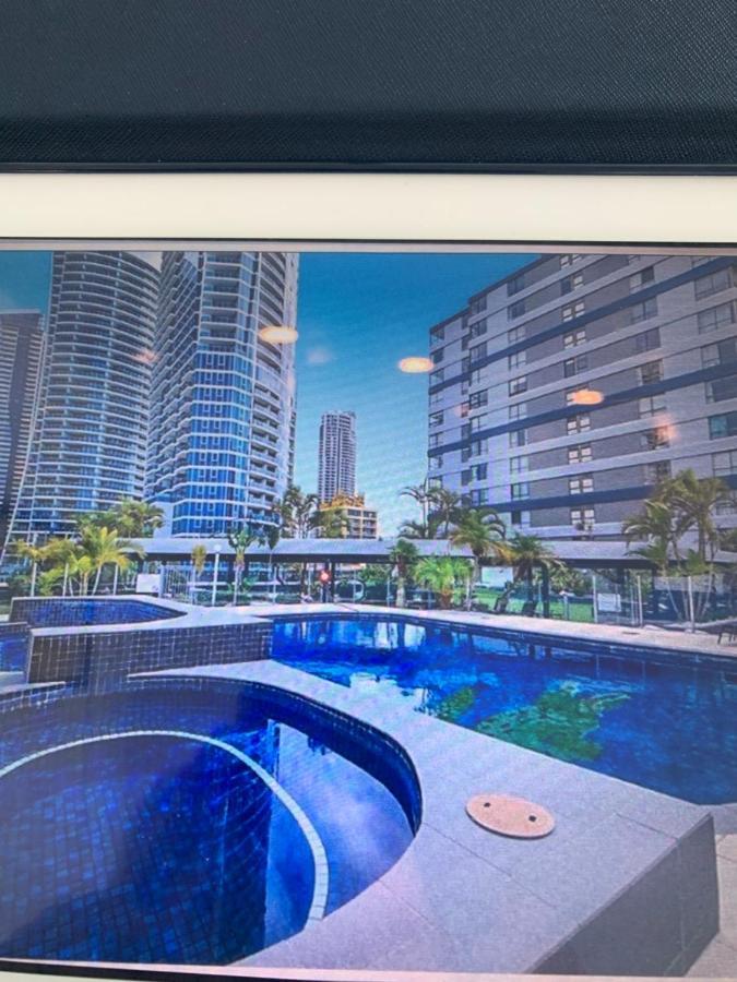 Ferienwohnung Amazing Heart Of Surfers Paradise Gold Coast Exterior foto